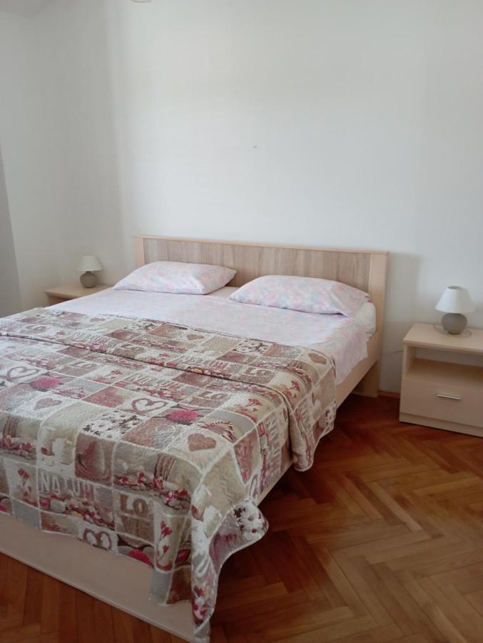 Rooms Ester Cres Exterior foto