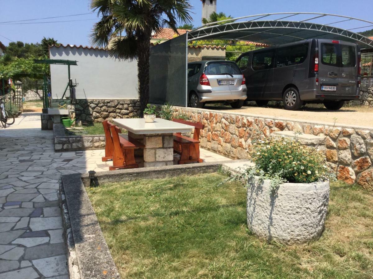 Rooms Ester Cres Exterior foto