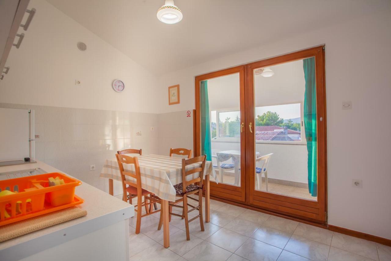 Rooms Ester Cres Exterior foto